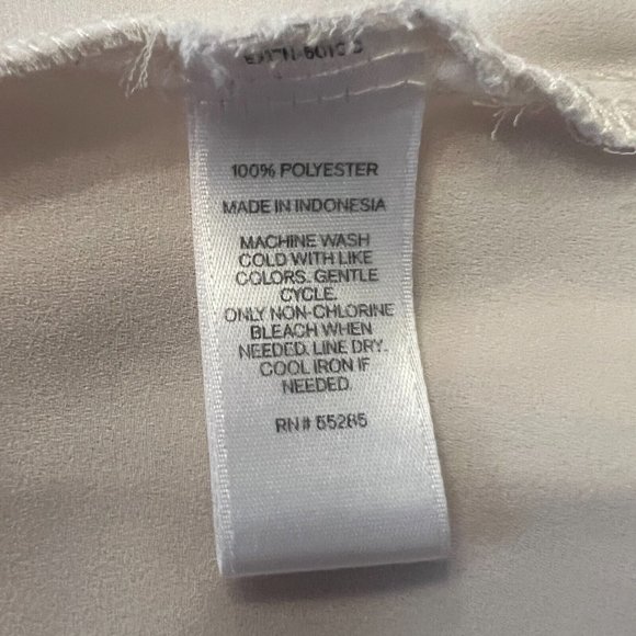 Express Portofino Shirt Womens Small Beige Chiffon‎ Long Sleeve Pockets Career - Picture 7 of 7